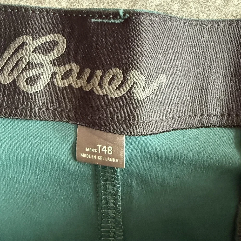 Eddie Bauer Shorts Mens 48T Tall Green Chino Horizon Guide Wander 9 Inseam Hikin